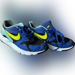 Nike Kids Blue and neon Sneakers
